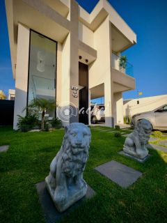 Casa 3 suítes à venda no estilo porteira fechada em Hortoville