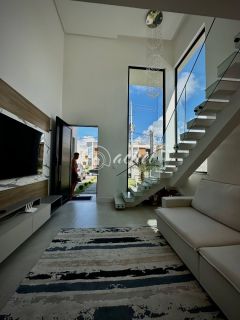 Casa 3 suítes à venda no estilo porteira fechada em Hortoville