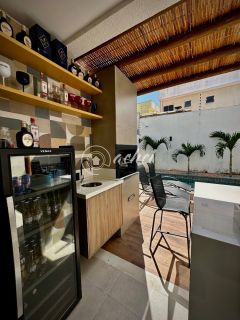 Casa 3 suítes à venda no estilo porteira fechada em Hortoville