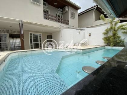 Casa à venda no condomínio Atlantic Ville em  Buraquinho
