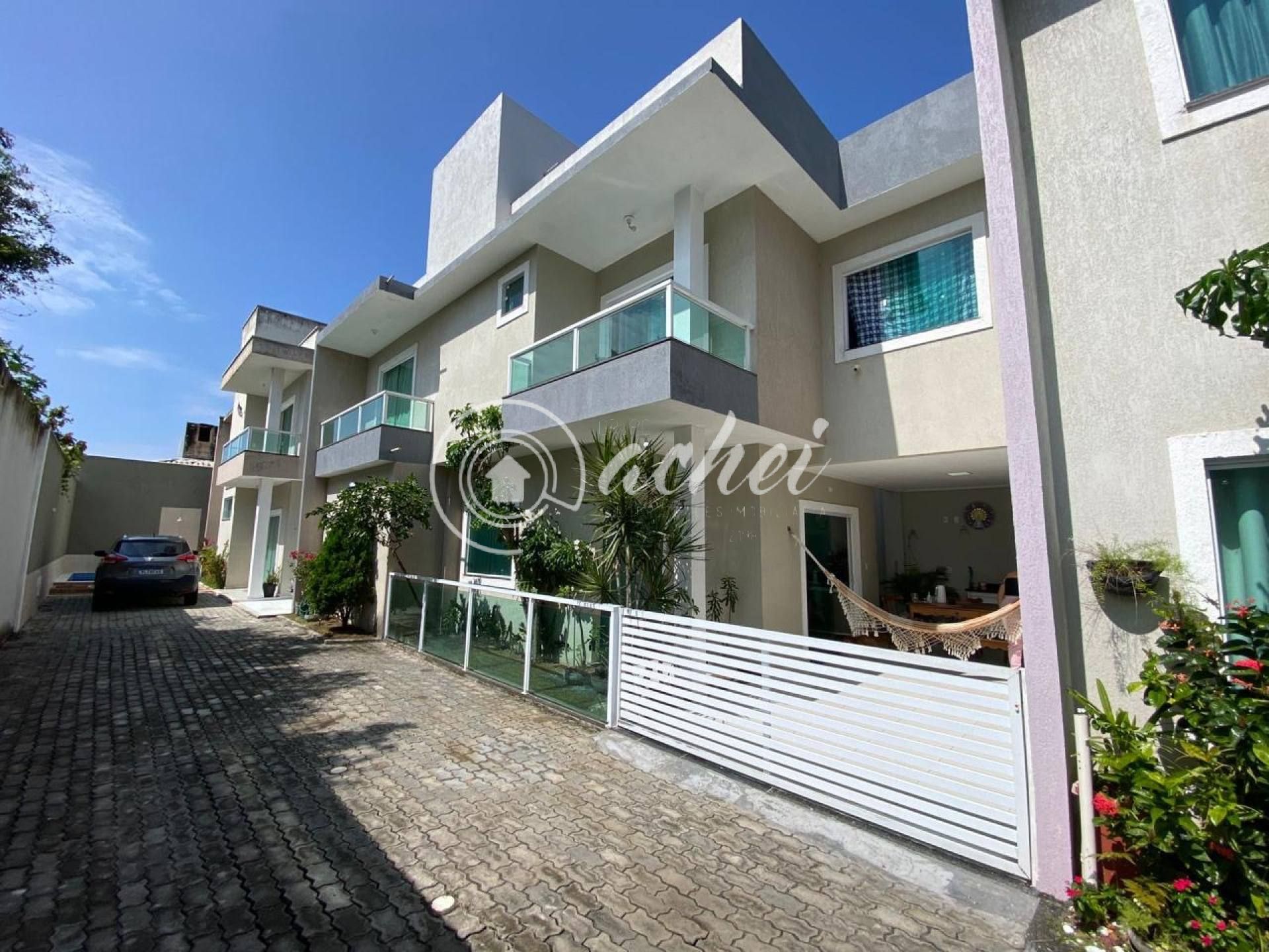 Casa de Condomínio 03 suítes à venda em Pitangueiras