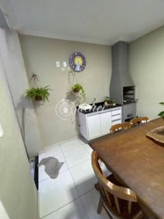 Casa de Condomínio 03 suítes para locação em Pitangueiras