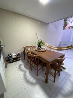 Casa de Condomínio 03 suítes para locação em Pitangueiras