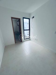 Casa de Condomínio 3 suítes à venda em Buraquinho