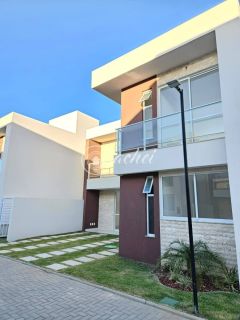 Casa à venda em Buraquinho