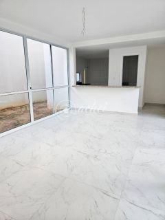 Casa à venda em Buraquinho
