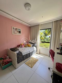Casa de Condomínio 4/4 nascente à venda em Buraquinho
