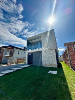 Casa de Condomínio 4/4 nascente à venda em Abrantes