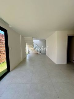 Casa de Condomínio 4/4 nascente à venda em Abrantes