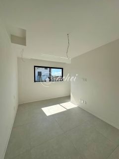 Casa de Condomínio 4/4 nascente à venda em Abrantes