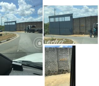 Condomínio de Galpões Larrain & Vidigal para locação no Bairro Caji
