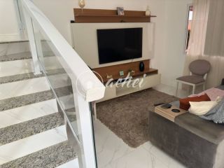 Casa Solta Duplex 4/4 para locação na Avenida Priscila Dutra
