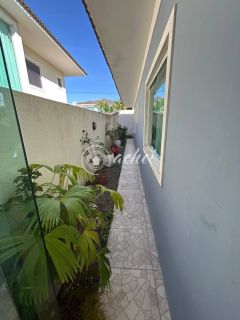 Casa Térrea 3/4, sendo 2 suítes- Priscila Dultra Locação em Buraquinho - Energia Solar