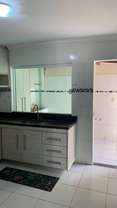 Casa de Condomínio 4/4 nascente à venda no Bairro Vila Praiana
