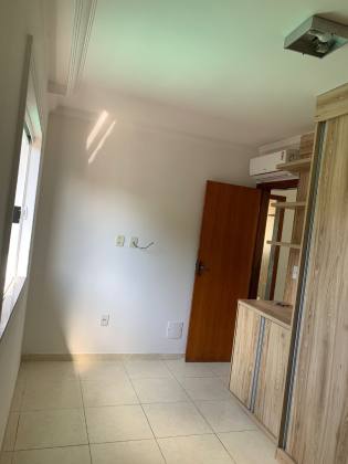 Casa de Condomínio 4/4 nascente à venda no Bairro Vila Praiana