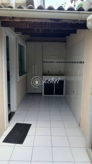 Casa de Condomínio 4/4 nascente para locação no Bairro Vila Praiana
