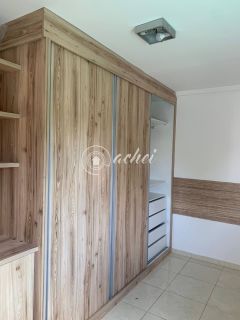 Casa de Condomínio 4/4 nascente para locação no Bairro Vila Praiana