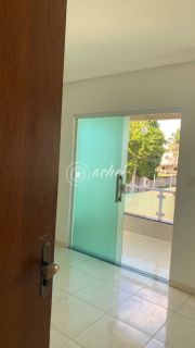 Casa de Condomínio 4/4 nascente para locação no Bairro Vila Praiana