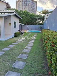 Aluguel de TEMPORADA Casa com piscina 50m da praia  de Villas do Atlântico
