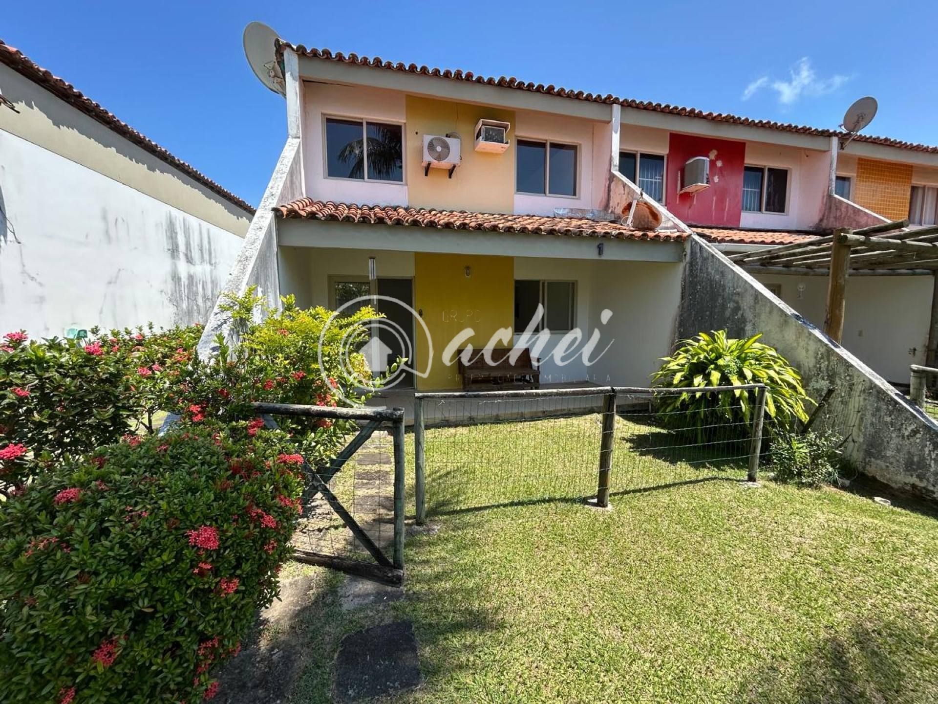 Village 2/4 com dependência completa no Foz do Joanes