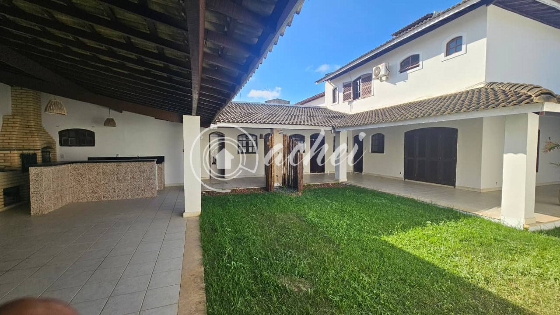 Casa com Área Gourmet em Vilas do Atlântico