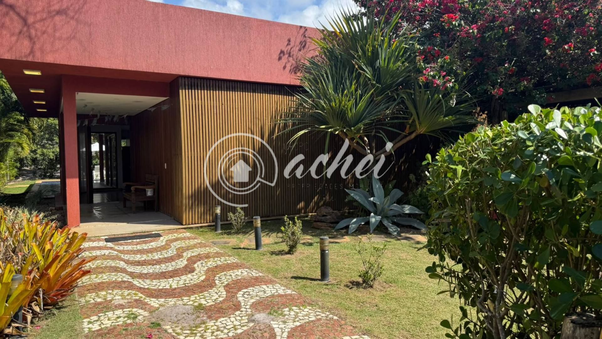 Casa térrea à venda em Itacimirim