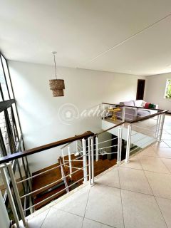 Casa de Alto Padrão à Venda em Busca Vida