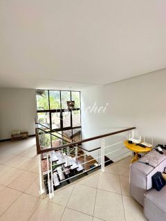 Casa de Alto Padrão à Venda em Busca Vida