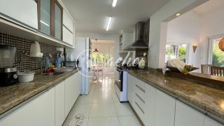 Belíssima casa em Busca Vida