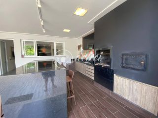 Casa de alto padrão em Vilas do Atlântico