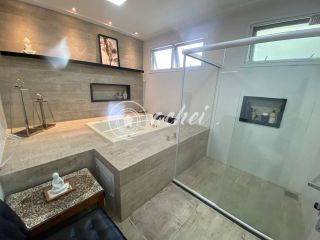 Casa de alto padrão em Vilas do Atlântico