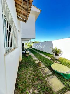 Casa alto padrão 5/4 em Busca Vida com piscina privativa