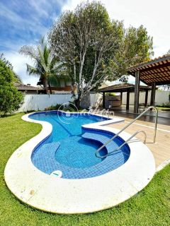 Casa alto padrão 5/4 em Busca Vida com piscina privativa