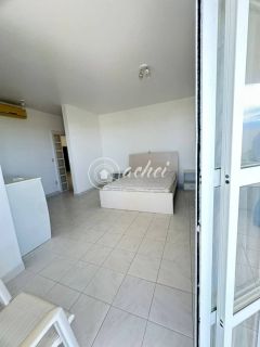 Casa alto padrão 5/4 em Busca Vida com piscina privativa