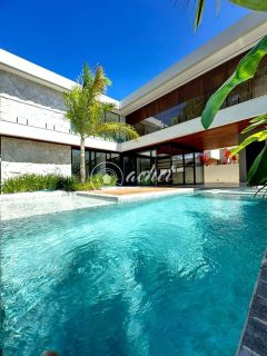 Casa alto padrão 5 suítes em Guarajuba