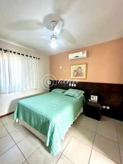 Casa à Venda no Condomínio Villas do Bosque