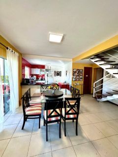 Casa à Venda no Condomínio Villas do Bosque