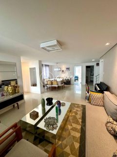 Casa com suíte térrea à venda em Miragem