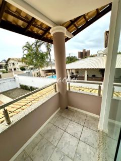 Casa com suíte térrea à venda em Miragem