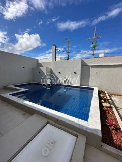 Casa nova e moderna em Buraquinho – 3 suítes
