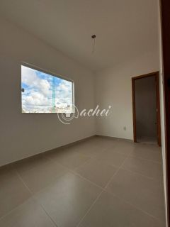 Casa nova e moderna em Buraquinho – 3 suítes