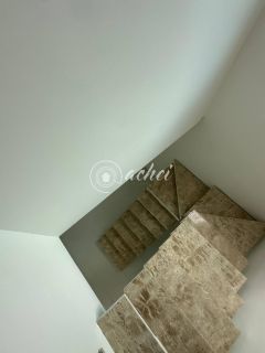 Casa nova e moderna em Buraquinho – 3 suítes