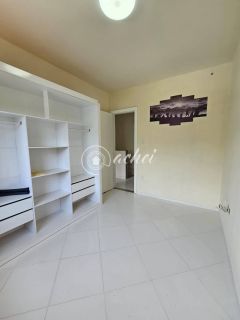 Village 4/4 com energia solar à venda