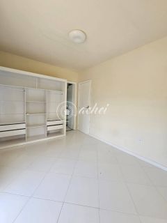 Village 4/4 com energia solar à venda