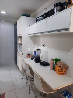 Casa duplex à venda em Buraquinho