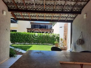 Casa duplex à venda em Buraquinho