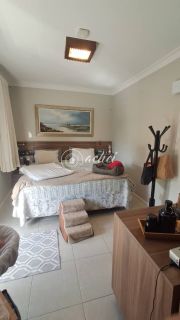 Casa 4/4 à venda em Buraquinho