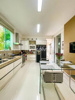 Casa 4/4 no Condomínio Busca Vida