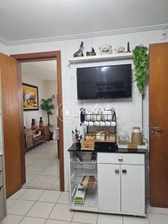 Casa 4/4 sendo 3 suítes, com piscina em Lauro de Freitas