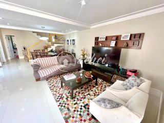 Casa 4/4 com aquecimento solar em Buraquinho